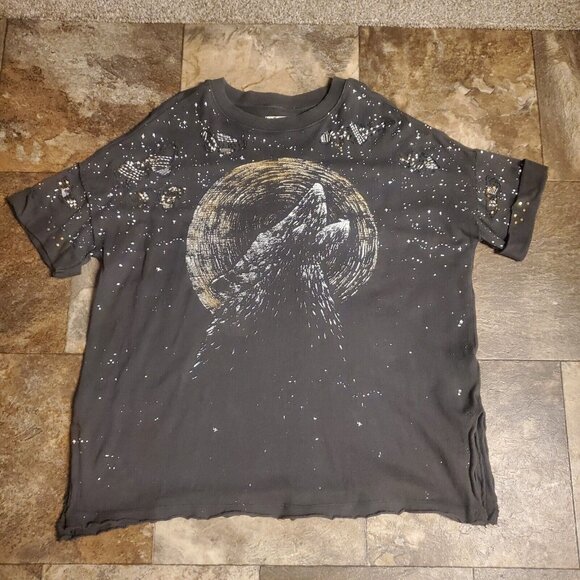 Free People Howlin Tee Womens Medium Washed Black Studded Embellished EUC - Picture 4 of 10